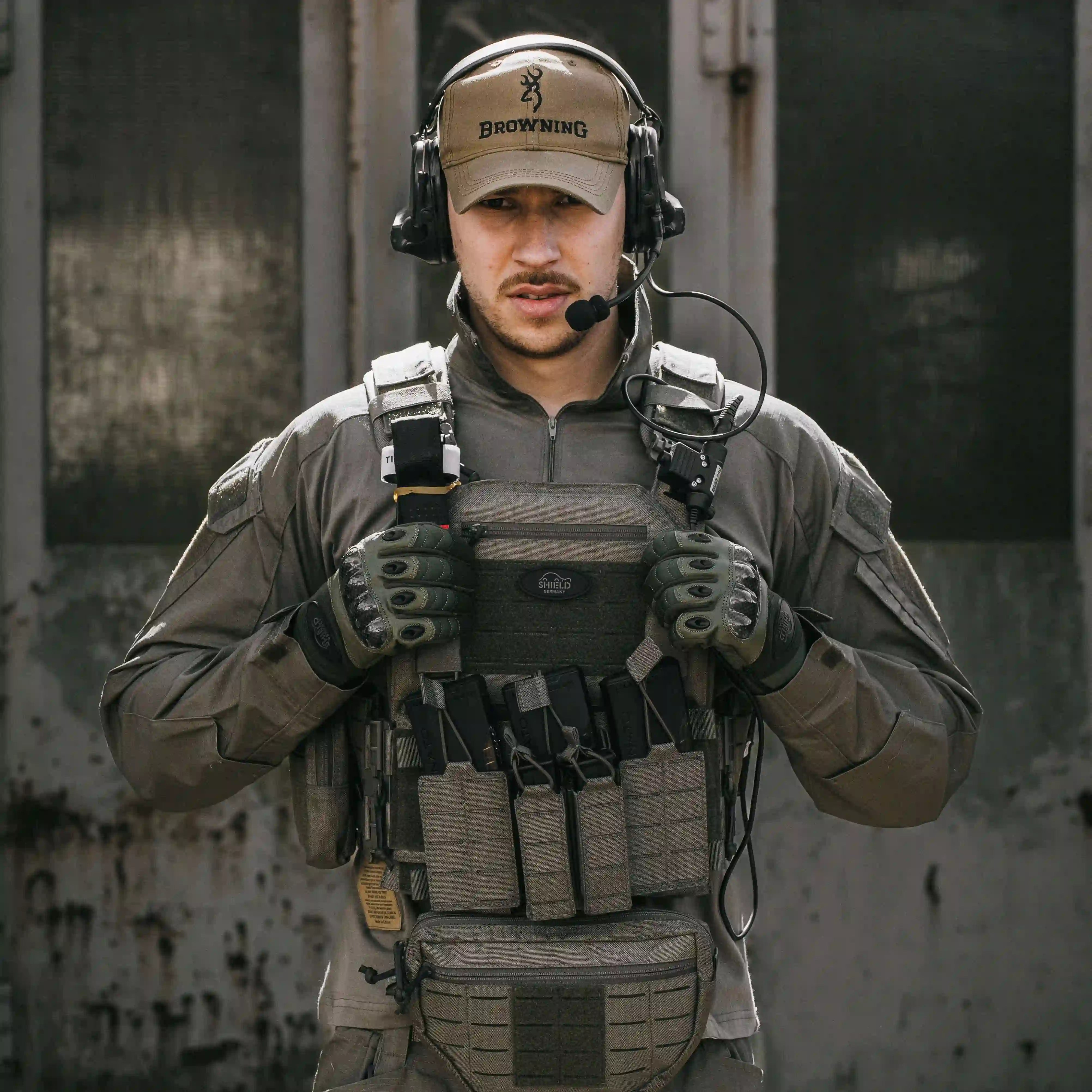 Westen & Plattenträger