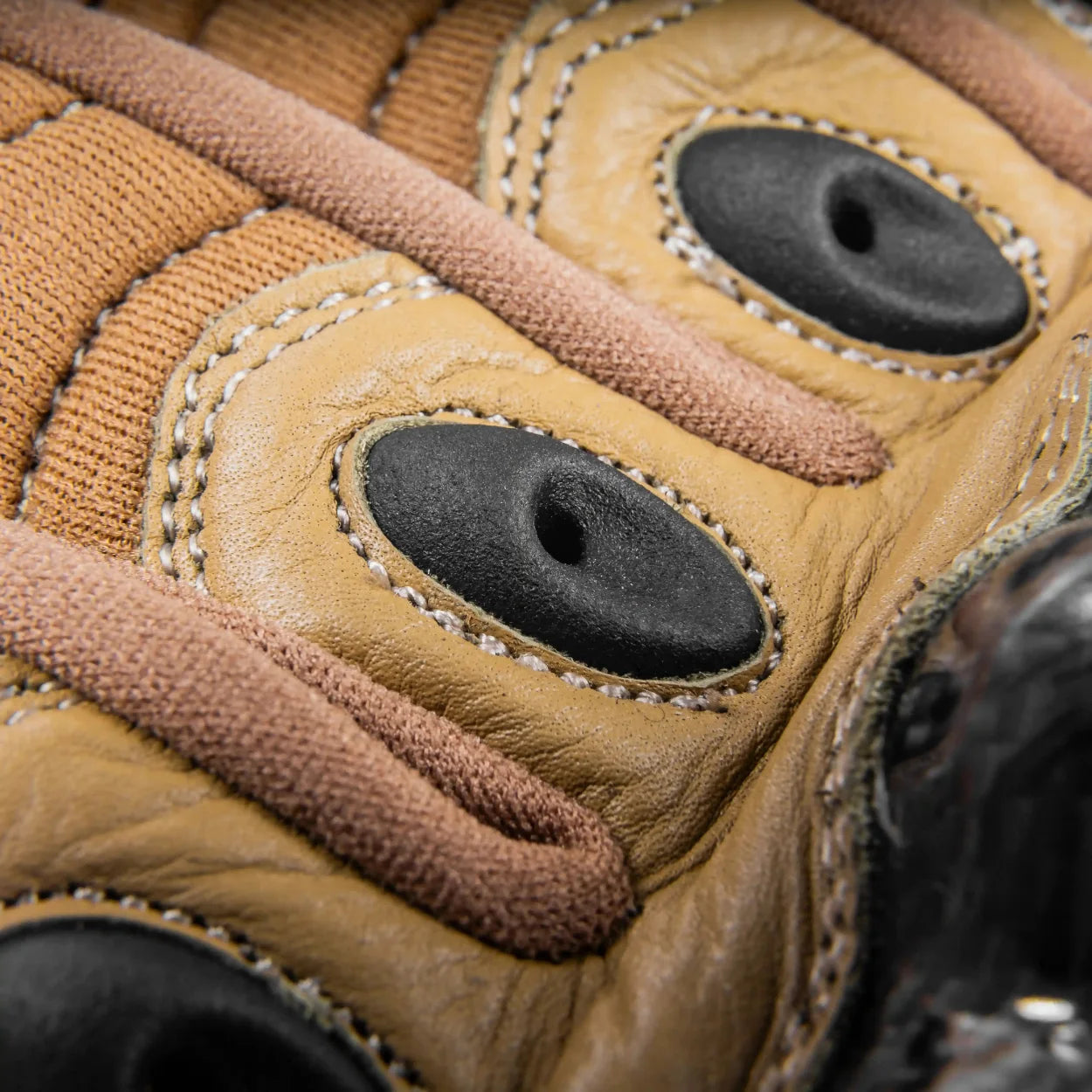 Tactical Carbon Einsatzhandschuh - SAND